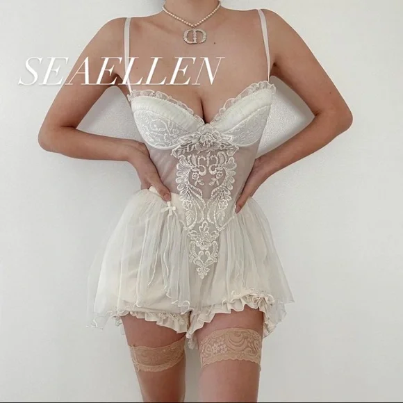 ⭐️ Vintage 1950’s Vassarette Lace Paisley & Floral Nightgown and Overcoat Set - Picture 12 of 12